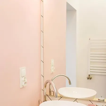 Apartment Slowackiego 58 - Old Town Charm Krakow